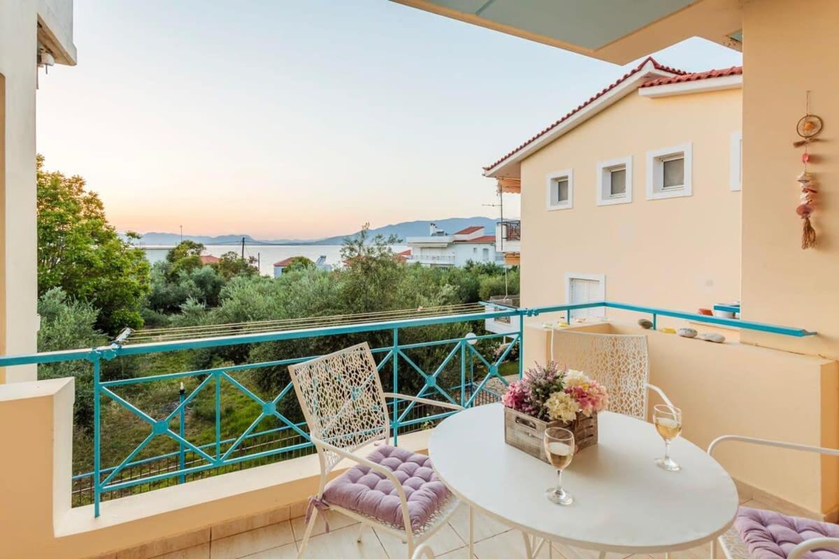 Villa Seaview Terrace Haven-Perfect Location By The Sea Kalamata Exterior foto