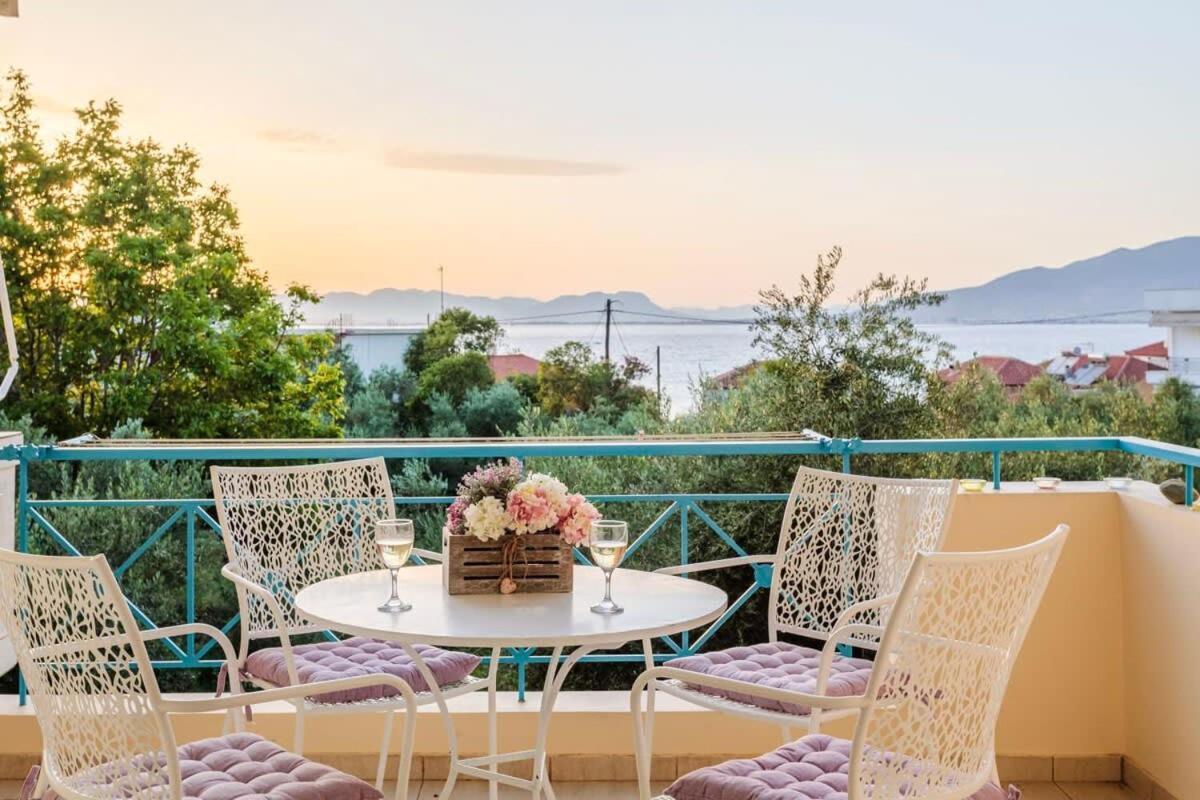 Villa Seaview Terrace Haven-Perfect Location By The Sea Kalamata Exterior foto